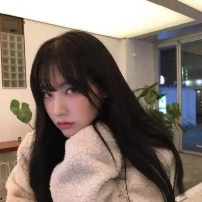 娱乐吃瓜酱女中学生